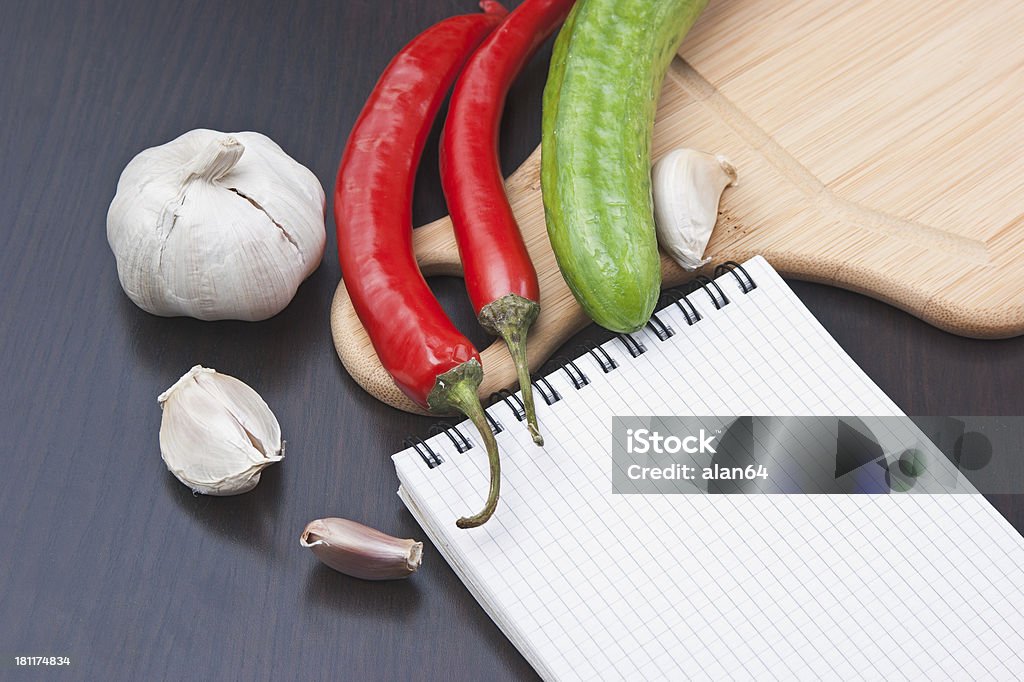 овощи и кухонная утварь - Стоковые фото Бальзамический уксус роялти-фри