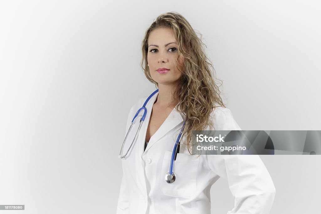 Feminino médico com Estetoscópio - Foto de stock de 20 Anos royalty-free