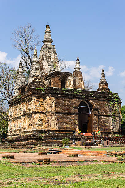 istock Chedi in Wat Chedyod , Chiangmai 181183239