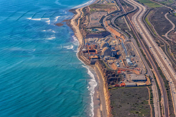 原子力工場航空写真 - nuclear power station california nuclear energy power station ストックフォトと画像