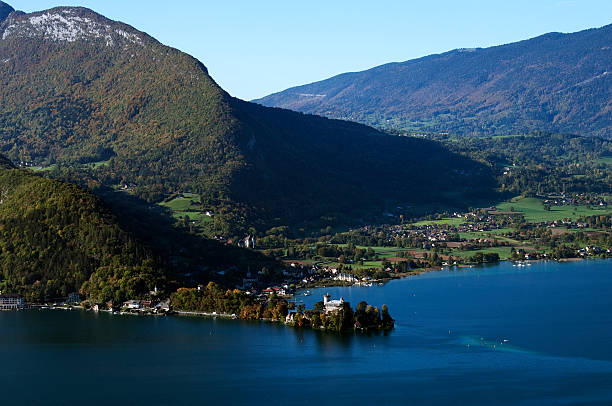 istock Annecy lake : castel of Duingt 181184482