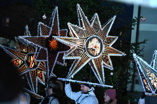 glöcklerlauf ad altmünster, alta austria - costum foto e immagini stock