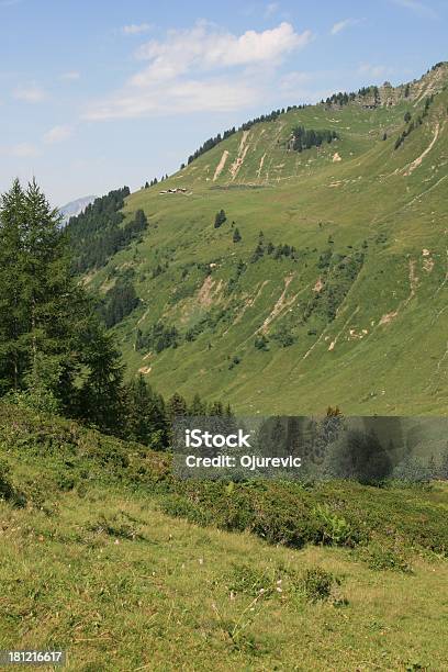 Foto de Les Diablerets Área Na Suíça e mais fotos de stock de Alpes europeus - Alpes europeus, Beleza natural - Natureza, Bernese Oberland