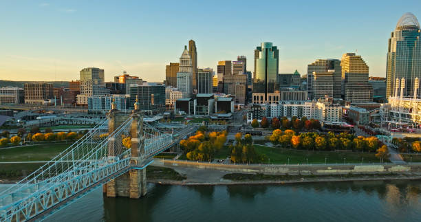 istock Central Business District in Cincinnati, Ohio in Fall 1812297447