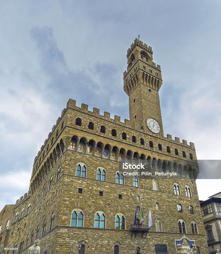 Torre del reloj de la antigua Palace, Florencia - Foto de stock de Miguel Ángel - Artista visual libre de derechos
