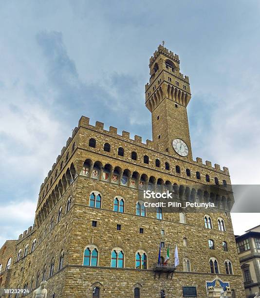 Torre Dellorologio Del Palazzo Vecchio A Firenze - Fotografie stock e altre immagini di Michelangelo - Artista - Michelangelo - Artista, Antico - Condizione, Antico - Vecchio stile