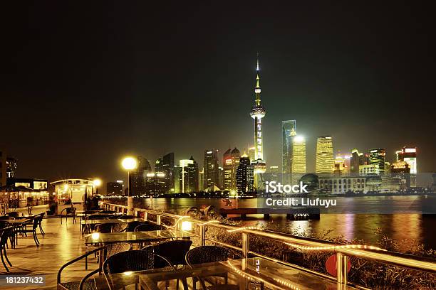 Shanghai Stockfoto und mehr Bilder von Architektur - Architektur, Asien, Baugewerbe