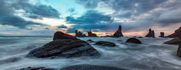 istock Rocky shore on Pacific Ocean West Coast. Washington, USA. 1812404699