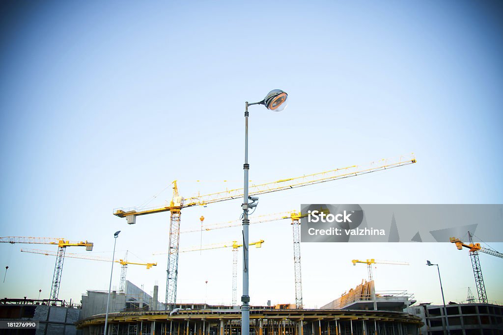 Gebäude-Prozess - Lizenzfrei Außenaufnahme von Gebäuden Stock-Foto