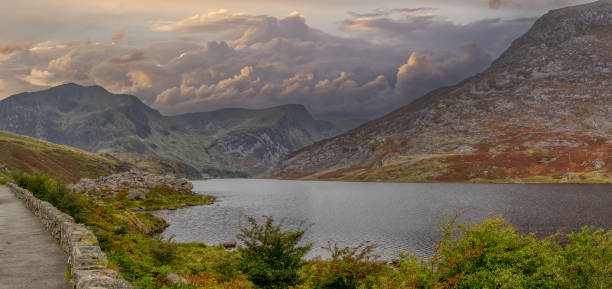 istock Llynnau Mymbyr 1812895791