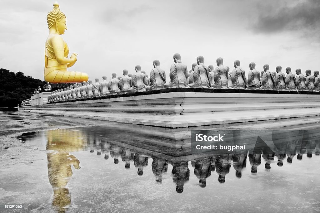 Buddha-statue im Feiertag Makha Bucha park - Lizenzfrei Asiatische Kultur Stock-Foto