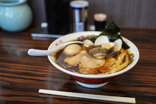 Delicious ramen noodles in a broth made from clams.