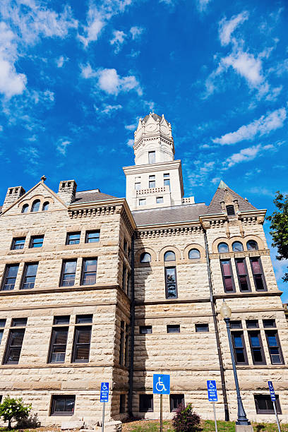 istock Old courthouse in Jerseyville, Jersey County 181299236