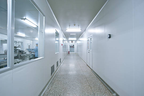 istock Technicians working in the pharmaceutical production line 181303112