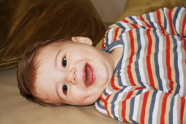 baby мальчик smile - kleiner junge стоковые фото и изображения