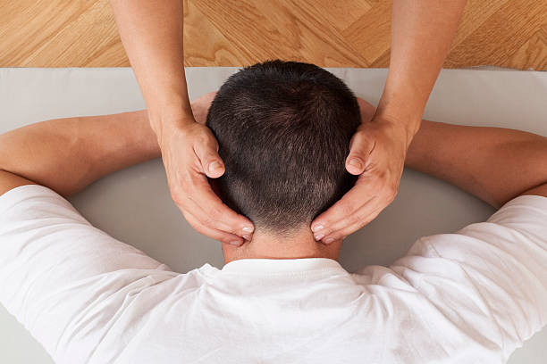 Massaggio Shiatsu del collo - foto stock