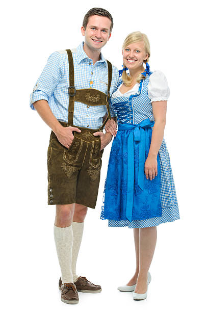 bavarese coppia in un dirndl - leder hosen foto e immagini stock