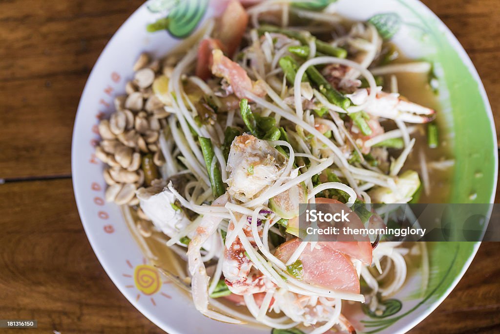 Ensalada de Papaya estilo tailandés (Som Tum) - Foto de stock de Alimento libre de derechos