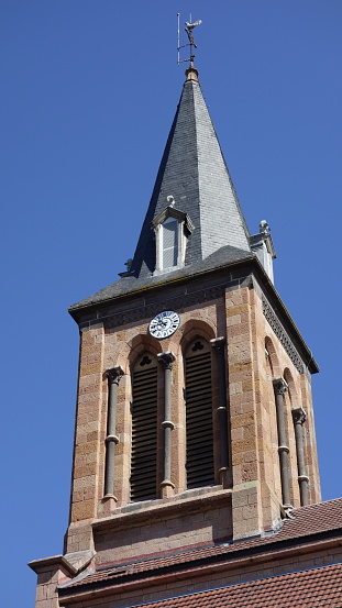 Clocher de l'église de Valsonne (69)