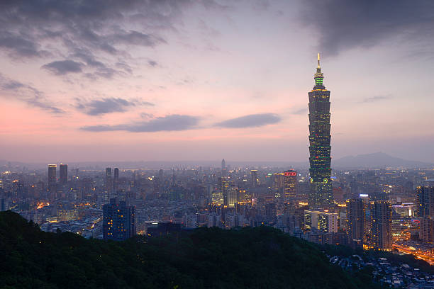 istock taipei city coming at night 181328012
