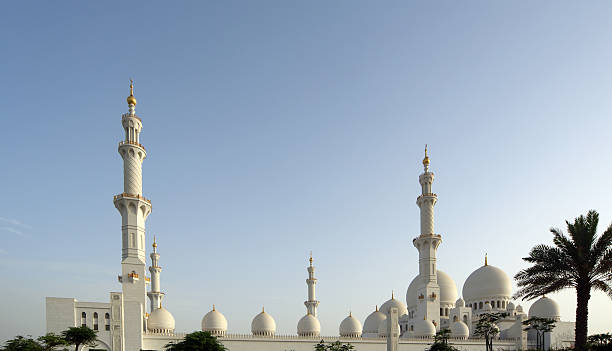 istock Abu Dhabi Sheikh Zayed White Mosque in UAE 181388960