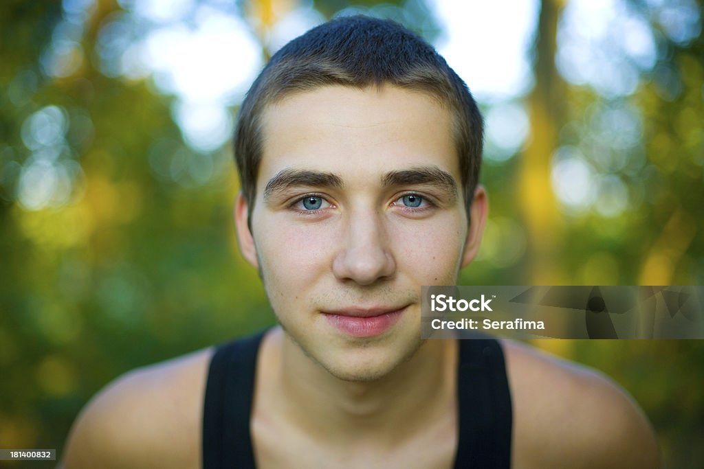 Retrato de um jovem homem close-up - Royalty-free 18-19 Anos Foto de stock