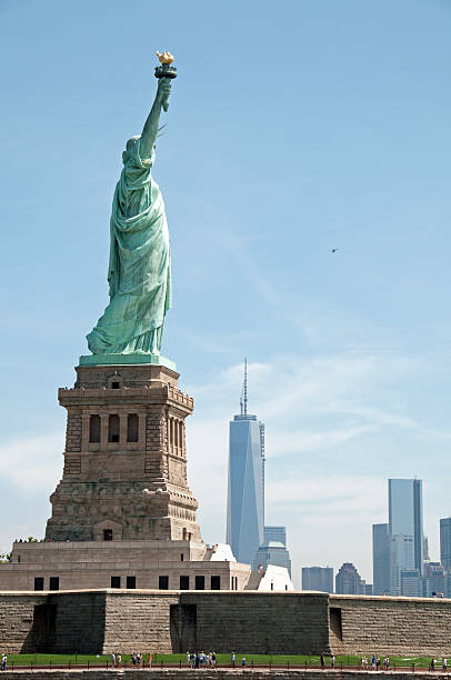 istock Statue of Liberty 181400844