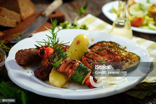 Foto de Churrasco De Almoço e mais fotos de stock de Alimentação Saudável - Alimentação Saudável, Almoço, Amarelo