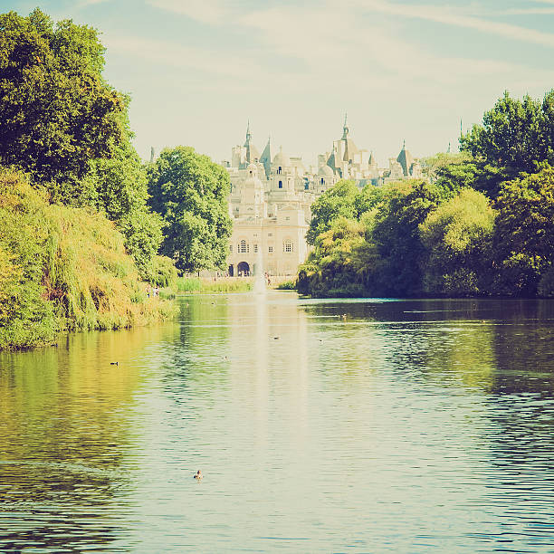 istock Vintage look St James Park 181412424