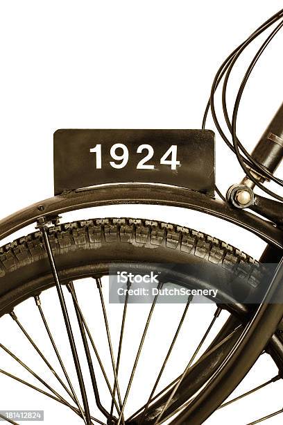 ビンテージバイクの細部白で分離 - 1924年のストックフォトや画像を多数ご用意 - 1924年, オートバイ, カットアウト