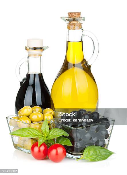 Oliven Tomaten Kräuter Und Gewürze Stockfoto und mehr Bilder von Balsamico - Balsamico, Essig, Flasche