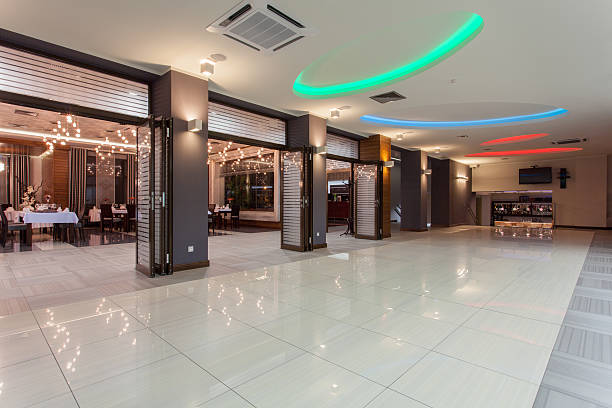 istock Woodland hotel - interior 181419168