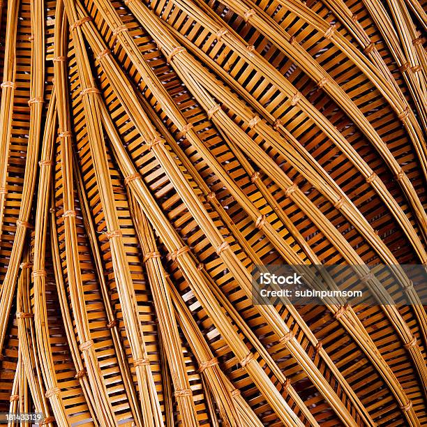 Malha Handcraft Textura De Bambu Natural - Fotografias de stock e mais imagens de Abstrato - Abstrato, Amarelo, Apertar