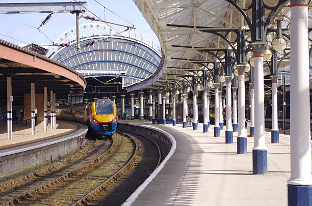 Class222 treno Stazione ferroviaria di York - foto stock