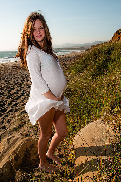 el embarazo - human pregnancy flash fotografías e imágenes de stock