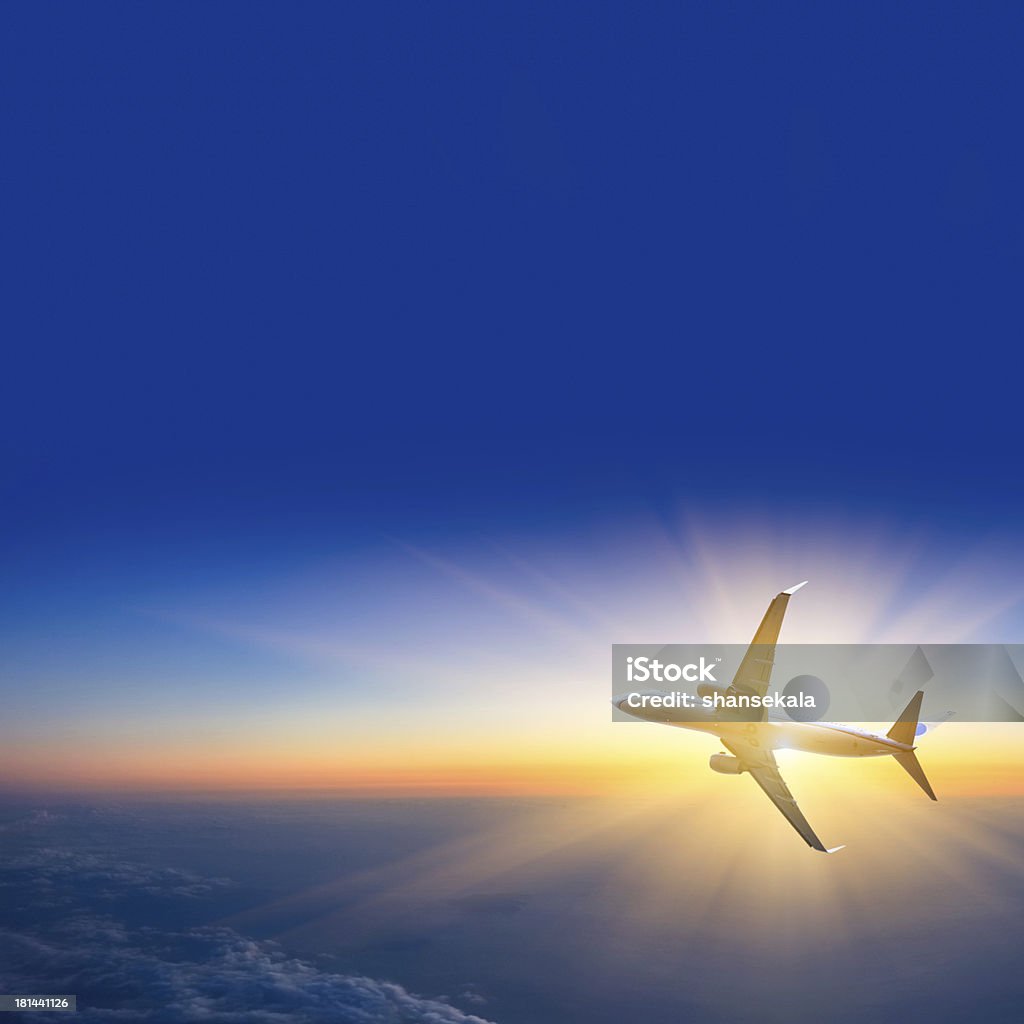 비행기 플라잉 위에 지구별 - 로열티 프리 0명 스톡 사진