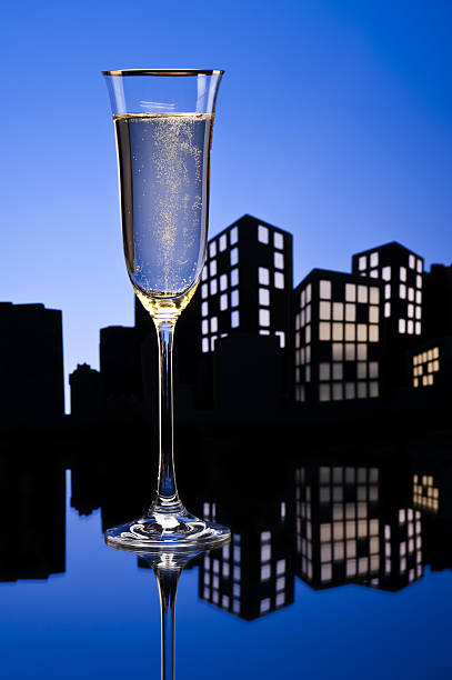 istock Metropolis Champagne cocktail 181441899