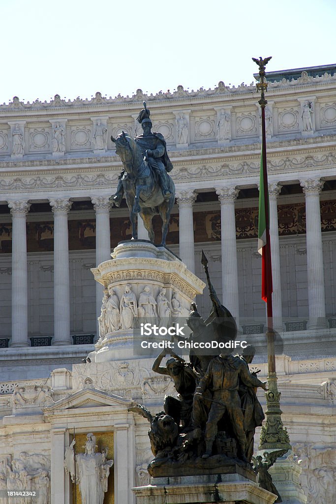 statue équestre du Roi Victor-Emmanuel - Photo de Altare Della Patria libre de droits