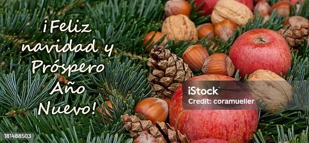 Foto de Cartão De Natal e mais fotos de stock de Avelã - Avelã, Bola de Árvore de Natal, Cartão de Felicitação