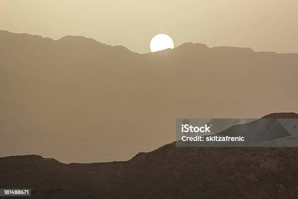 Puesta De Sol En Egipto Foto de stock y más banco de imágenes de Aire libre - Aire libre, Ajardinado, Ambiente atmosférico
