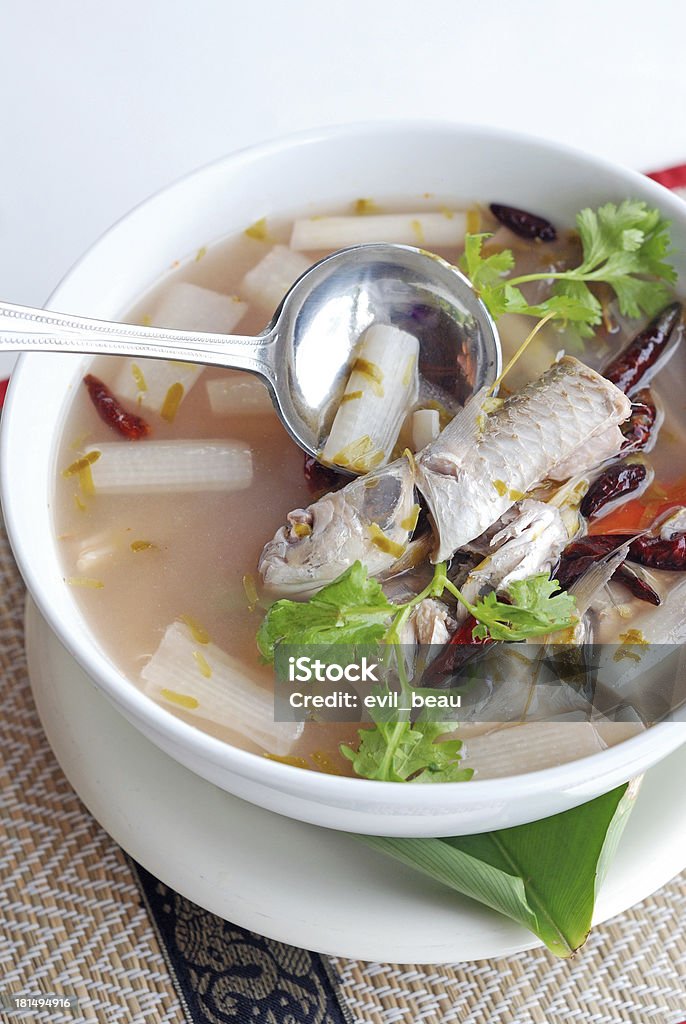 Ryby kwaśnej Zupa - Zbiór zdjęć royalty-free (Biały)
