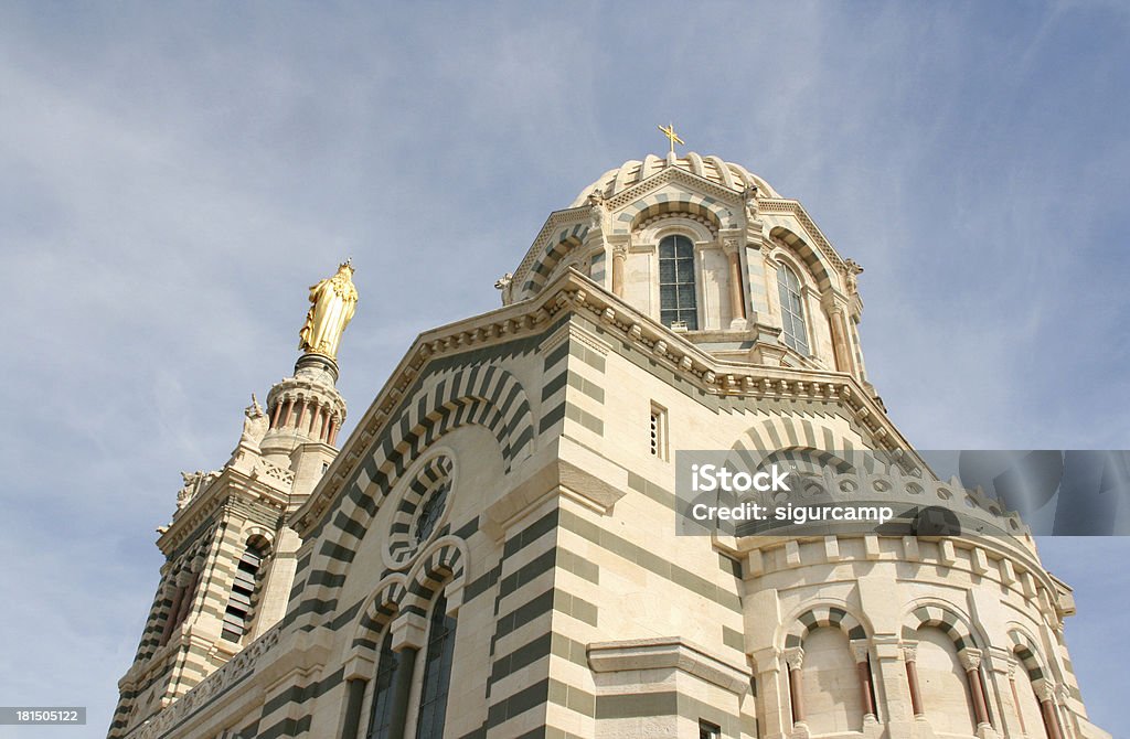 Notre-Dame de la Garde, em Marselha, Basílica de França. - Foto de stock de Basílica royalty-free