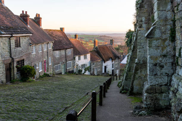 istock Gold Hill in Shaftesbury 1815153346