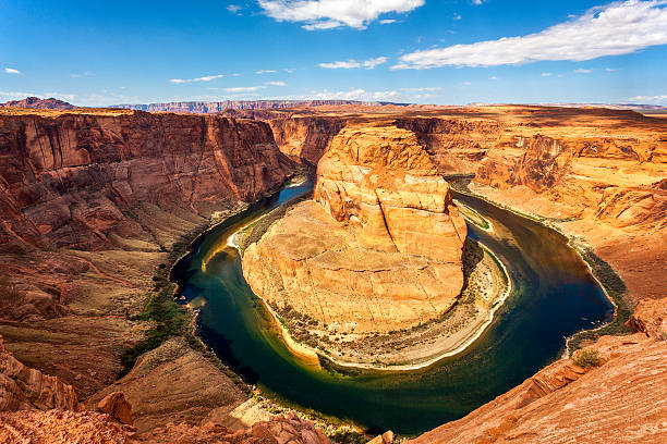 istock Horizontal view of famous horseshoe Bend 181516973