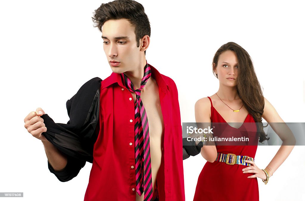 Uomo cercando di colpire una bellissima donna - Foto stock royalty-free di Adolescente