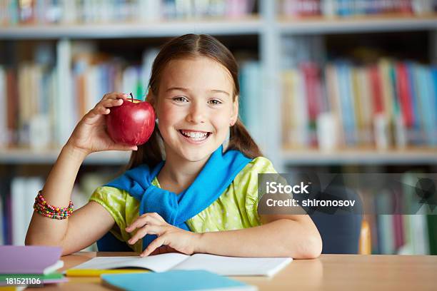 Zdrowa Jedzenie - zdjęcia stockowe i więcej obrazów Biblioteka - Biblioteka, Dentysta, Dzieci w szkole