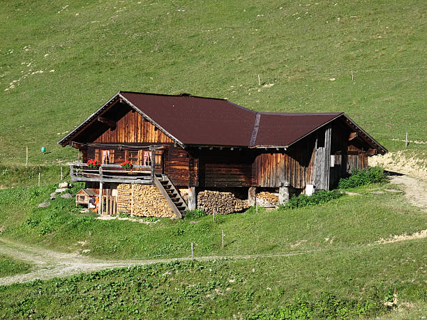 istock Traditional old farm house 181523287