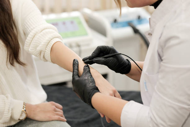 istock Epilation, Women's Beauty Center, Beauty Spa 1815249191