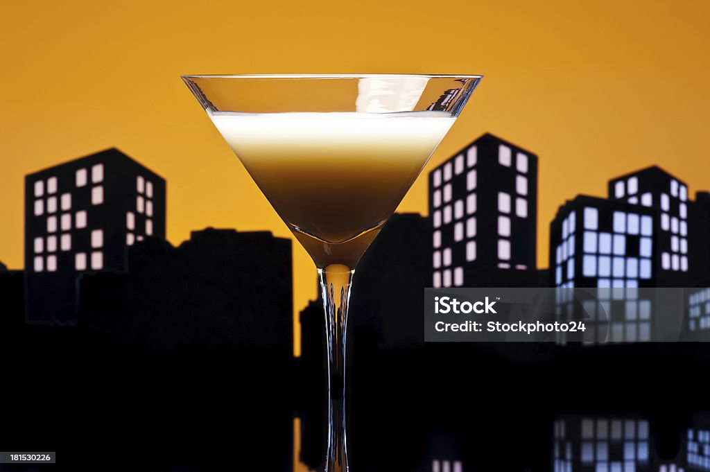 Metropolia Kawa Martini koktajl - Zbiór zdjęć royalty-free (Alkohol - napój)