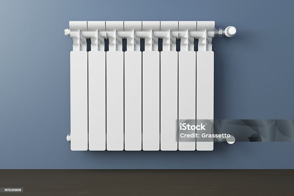 Белый отопление Радиатор - Стоковые фото Радиатор отопления роялти-фри